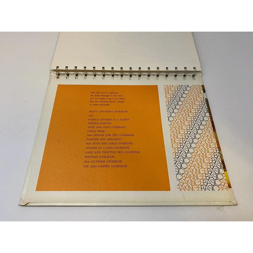 Betty‎ Crocker's Basic Bakings Vintage Cookbook 1971 First Edition 1st Printing